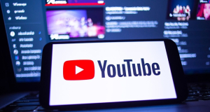 YouTube вводит новое правило для борьбы с созданными нейросетями фейками