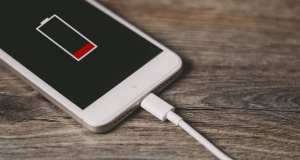 Is it safe to charge smartphone overnight?