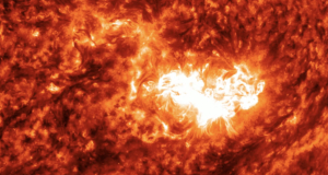 Huge spot on Sun generating powerful flares turns away from the Earth: When will it return and when should we expect next solar storms?