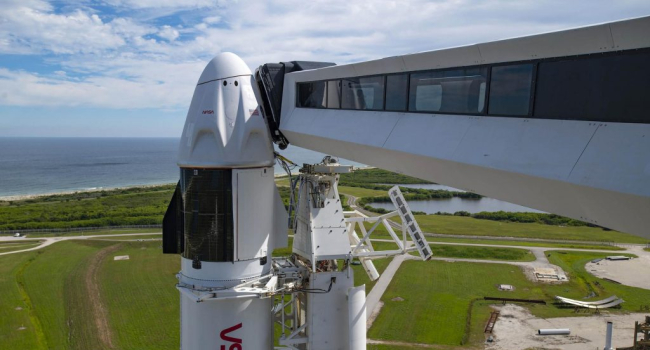 Запуск SpaceX Crew-5 откладывается из-за урагана