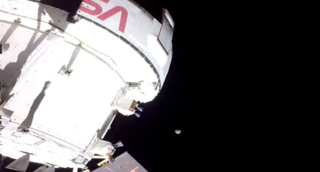 Миссия Artemis 1: Космический корабль Orion сделал первое видео Луны