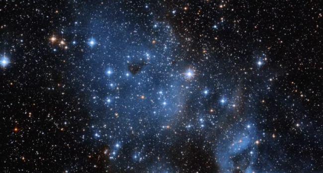 Галактика ESO 415-19 и объект NGC 1858: Телескоп Хаббл сделал потрясающие по детализации снимки