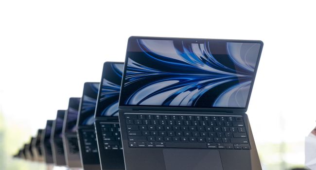 Apple выпустит 15-дюймовый MacBook Air: Что о нем известно?