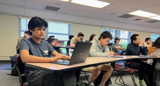 SpaceX hires 14-year-old programmer who has already managed to earn a bachelor's degree (photo)
