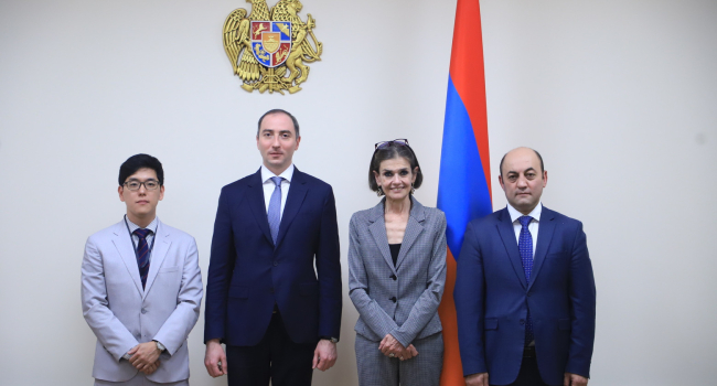 ԲՏԱ նախարարը Տիցիանա Բոնապաչեին է ներկայացրել Հայաստանի թվայնացման 2021-2025 թթ. ռազմավարությունը