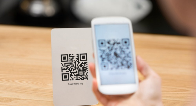 Не сканируйте QR-коды из случайных мест и не загружайте сторонние приложения, которые их сканируют: Почему это опасно?