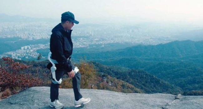 Korean scientists create exoskeleton powered by AI for walking and climbing: It increases leg strength by 30%