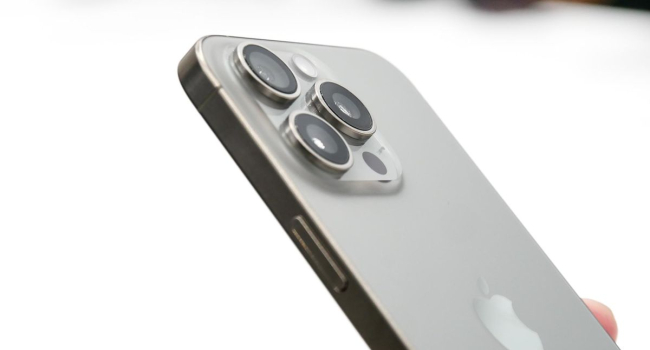 Покупатели iPhone 15 Pro недовольны: Что им не нравится?