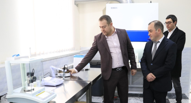 ԲՏԱ փոխնախարարն այցելել է Reactive Science-ի նորաստեղծ լաբորատորիա, ծանոթացել աշխատանքներին