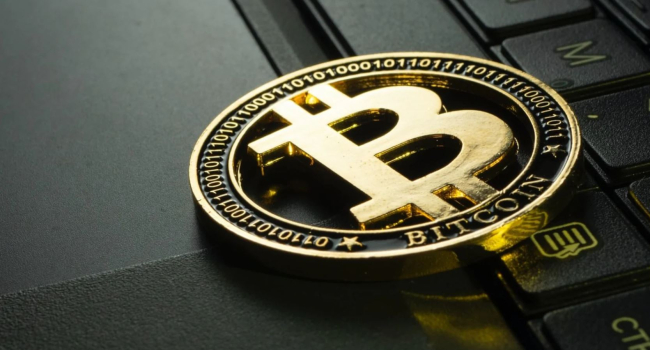 Цена биткойнов превысила 53 000 долларов, это самая высокая цена с декабря 2021 года