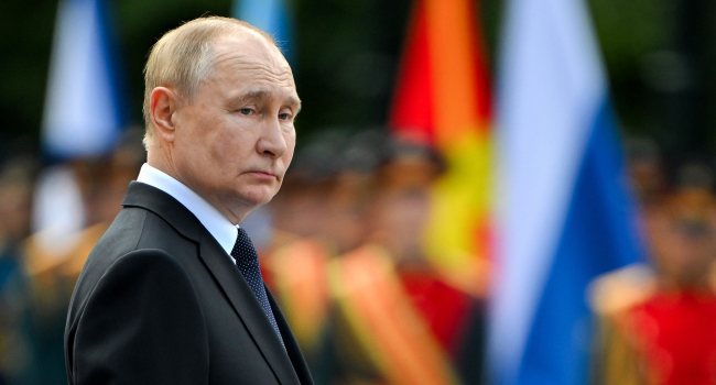 Блоггеры будут зарегистрированы в Роскомнадзоре: Путин подписал закон о регулировании мессенджеров