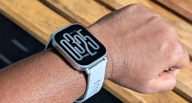 Top 3 best smartwatches under $100 (photo)