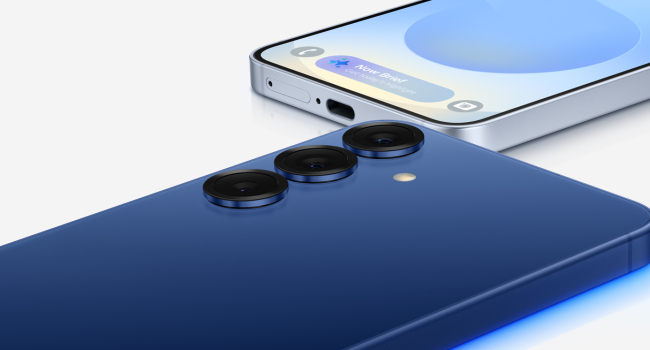 Флагманский смартфон Samsung Galaxy S25+ загорелся во время зарядки (фото)
