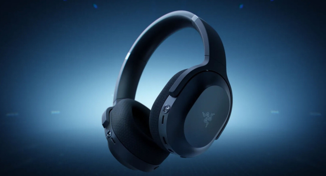 Project Motoko: At CES 2026, Razer unveiled AI headphones with cameras