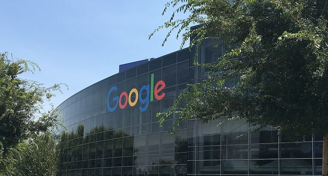 Google пустил конкурента в Play Store после многолетней войны с Epic
