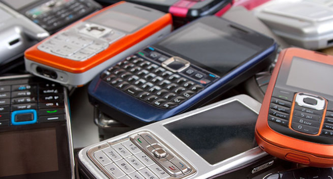 Are button phones making a comeback? Who uses them in 2026 and why