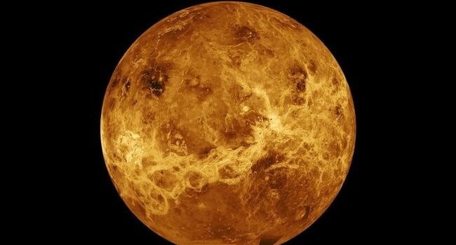 MIT study: building blocks of life could survive in the acid clouds of Venus