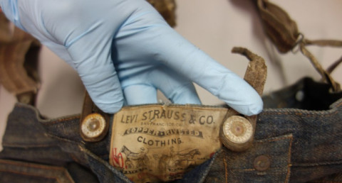 Jeans production vs. gold mining: why you shouldn’t succumb to current IT trends?