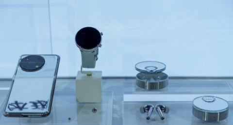 Стеклянный смартфон, AR-очки и однокристальная Bluetooth-система: Oppo показала интересные новинки
