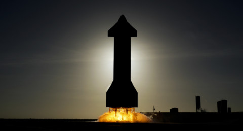 «Прелюдия к Марсу»: SpaceX испытала двигатели нового корабля Starship (фото, видео)