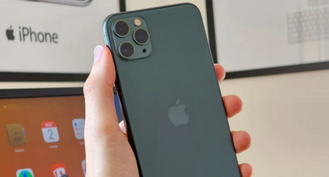 Который iPhone самый лучший и не имеет бесполезных функций?