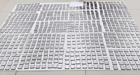 Контрабандисты пытались провезти в Китай 780 процессоров Intel, спрятав их в двигателе автомобиля