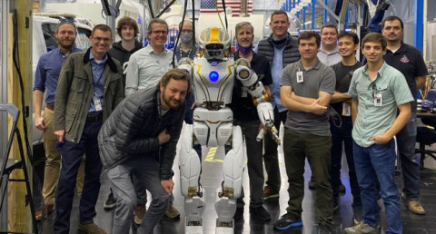 How will humanoid robots help explore the Moon and Mars?