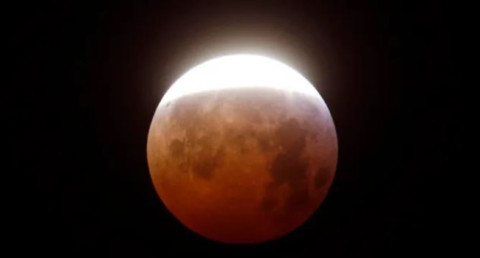 28 октября ожидается частное лунное затмение: Когда и как можно понаблюдать за этим явлением?