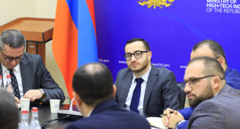 ԲՏԱ նախարարը հանդիպել է ռազմարդյունաբերության ոլորտի ընկերությունների ներկայացուցիչների հետ