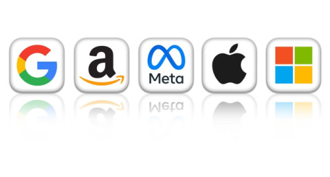 How much is the revenue of Apple and other IT giants per second?