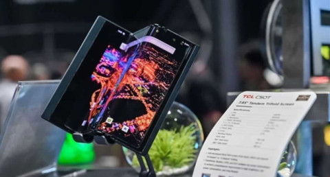 TCL представила первый в мире смартфон, который можно сложить втрое