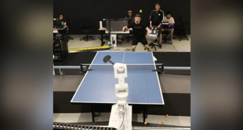 Google's robot plays table tennis like a human (video)
