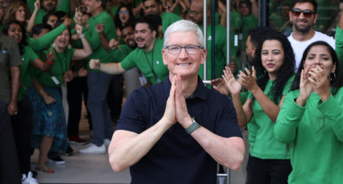 Тим Кук продал акции Apple на 50 миллионов долларов