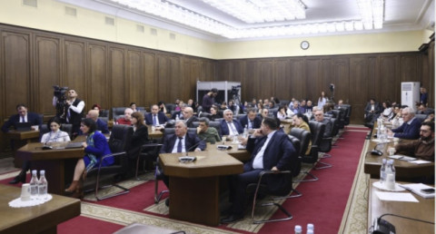 Սկզբից օրե՞նք, հետո նոր ռազմավարությո՞ւն. ի՞նչ են քննարկել ԱԺ-ում գիտության մասին