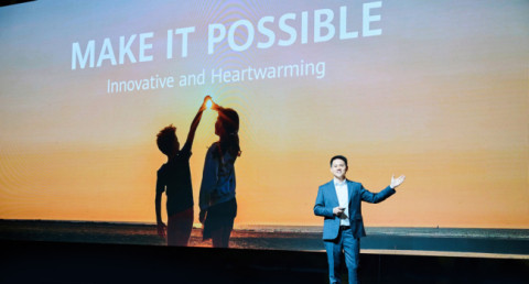 Компания Huawei представила новый складной смартфон и другие флагманские устройства на презентации в Дубае