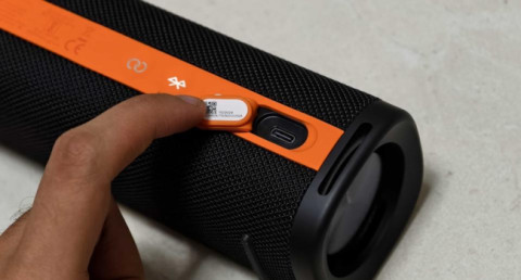 Top 3 powerful portable speakers under $170