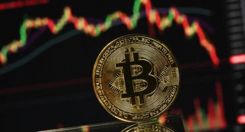 Bitcoin rebound fades as price hovers around $66,000