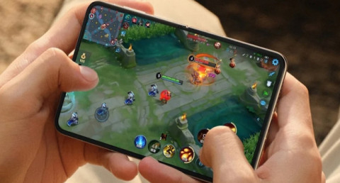 HUAWEI готовит необычный смартфон с широкоформатным экраном и батареей более 7000 мАч