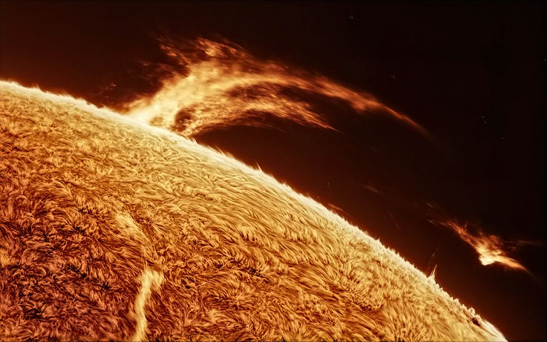 sun 2.jpg (208 KB)