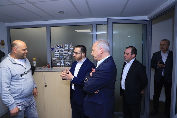 synopsys armenia 3.jpg (50 KB)