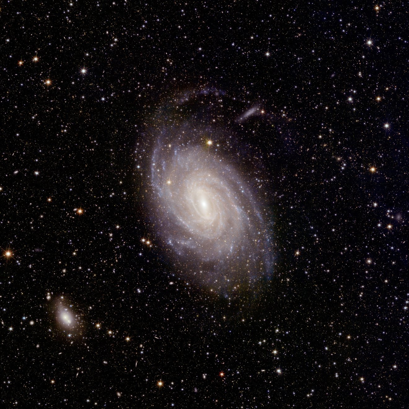 NGC 6744.jpg (463 KB)