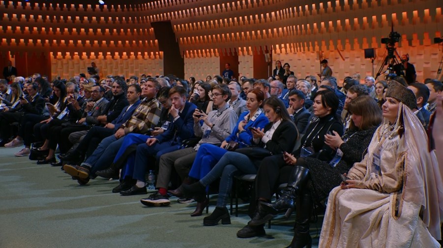 մարդիկ .jpg (131 KB)