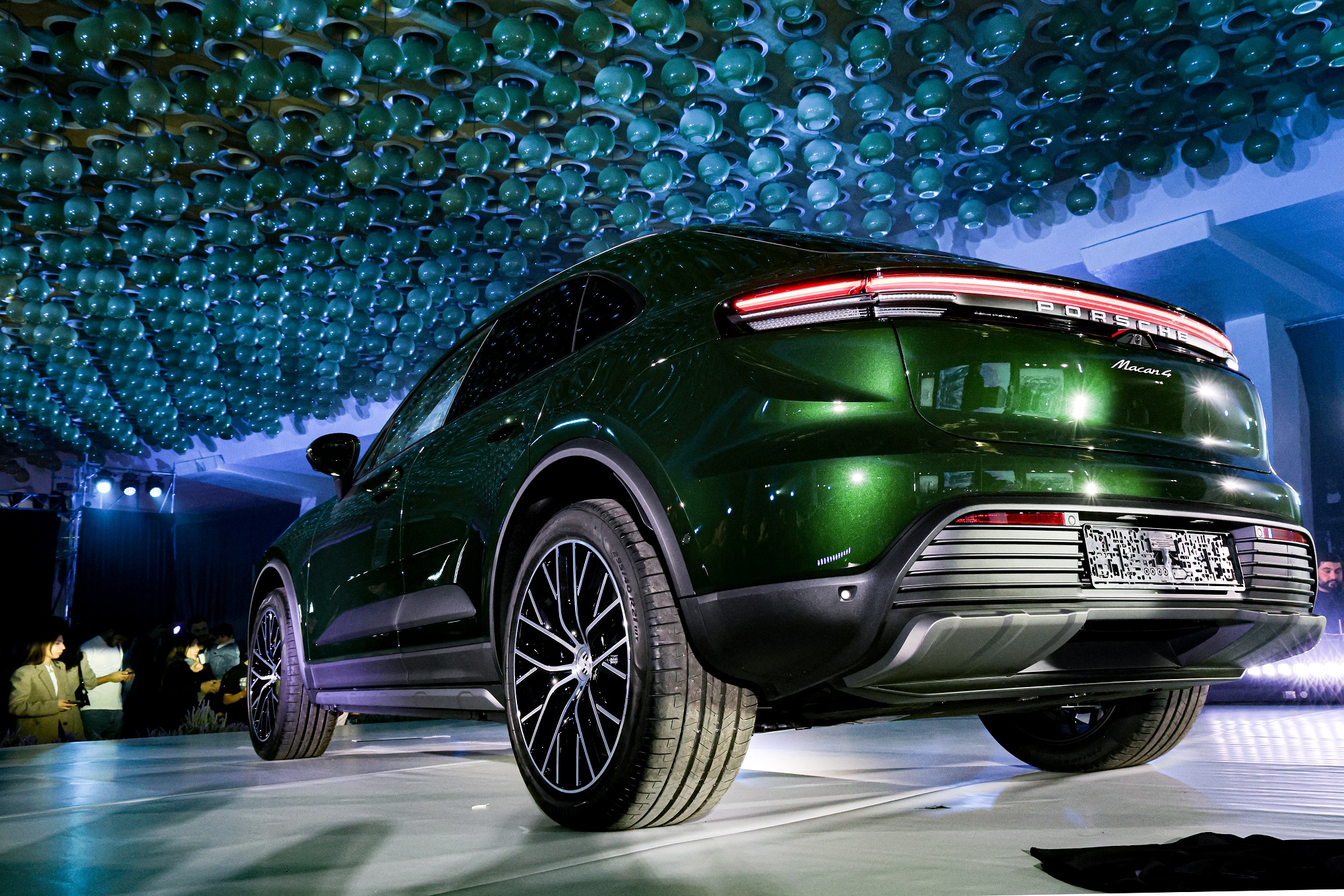 Macan - 3.JPG (1.21 MB)