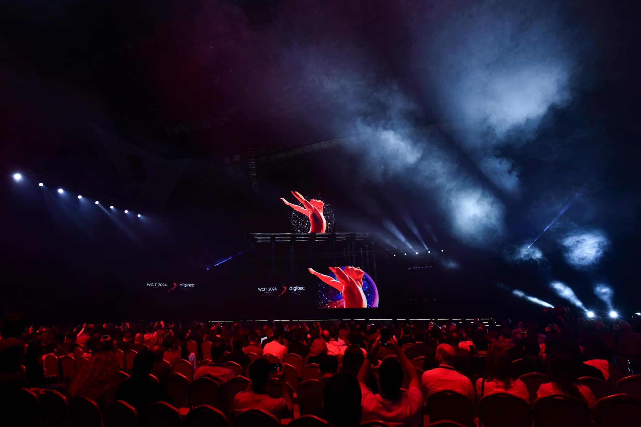 DCIT2024 - 3.jpg (117 KB)