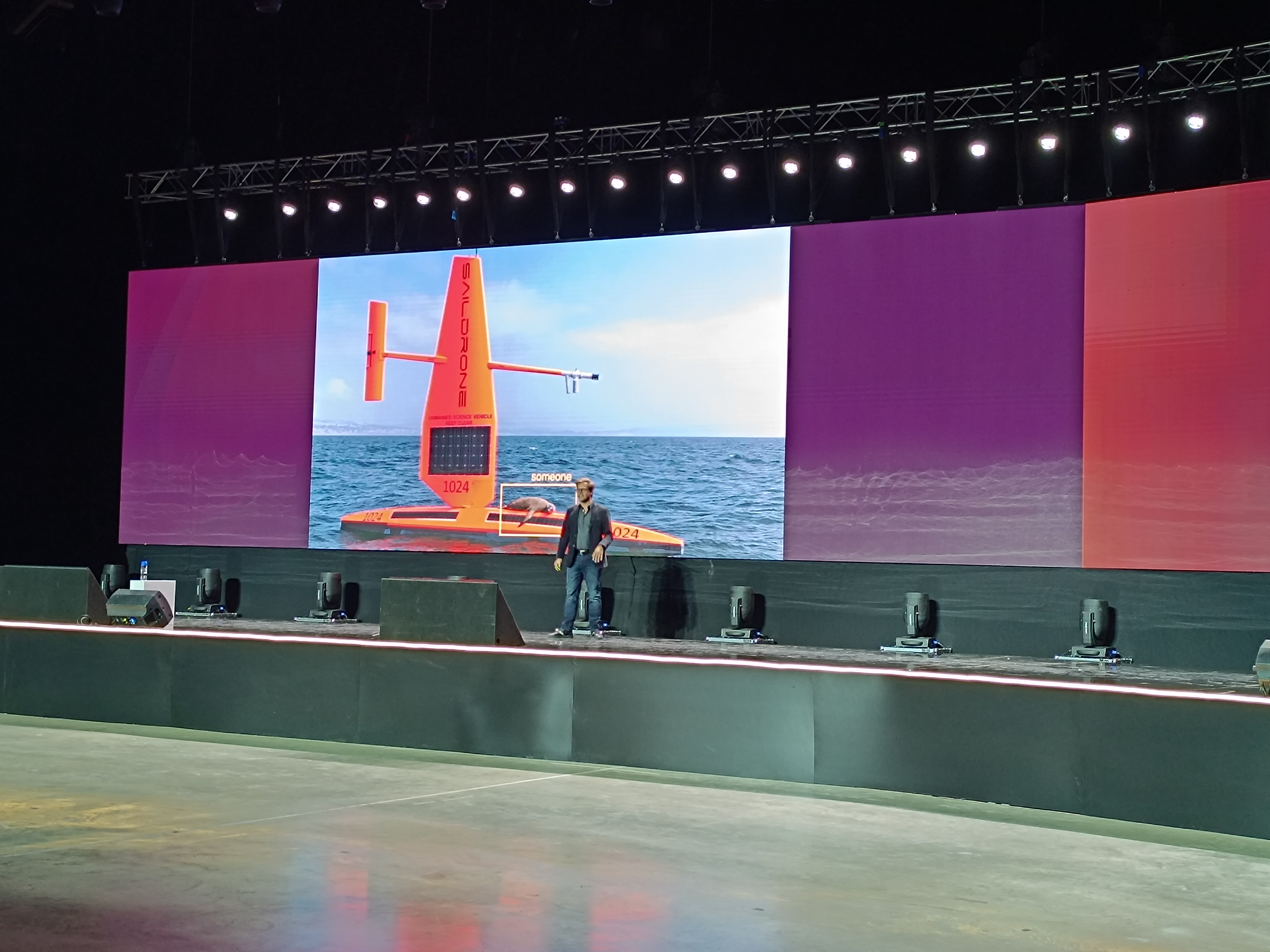 Saildrone Explorer .jpg (1.44 MB)