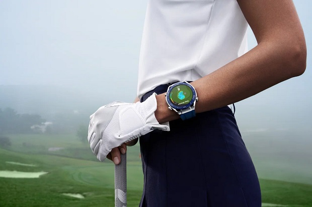 WATCH Ultimate_Product_Creative lifestyle shot_Headquarter_MKT_Woods_creative shots_golf.jpg (51 KB)