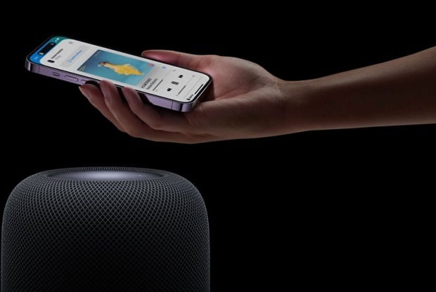 Apple HomePod 2 works with iPhone