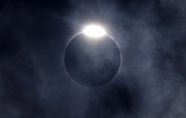 eclipse-8-april-2024-16.jpg (27 KB)