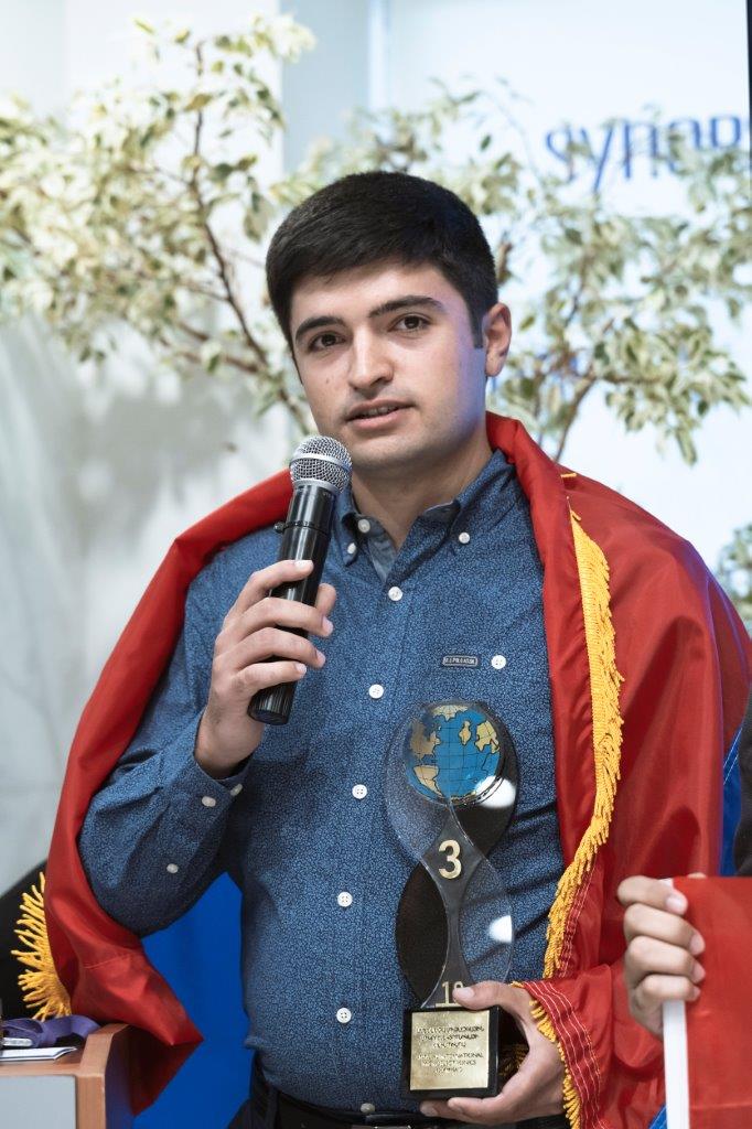 3rd place Winner_Էդգար Պապյան_Հայաստանից_VIG8654f.jpg (117 KB)