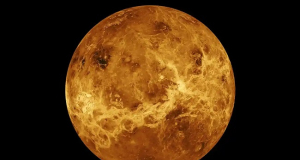 Could Venus be the target of the first manned mission instead of Mars?